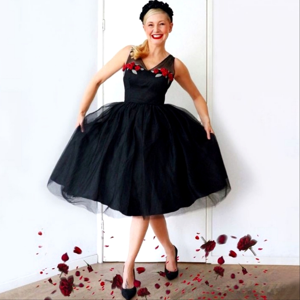 Collectif Vintage Nwot London Claudette Black Tulle Red Roses Mesh Swing Dress